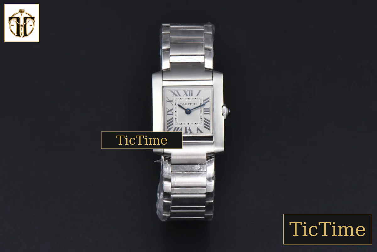 Tank Francaise Small 25.7mmx 21.2mm K11F SS Bracelet Quartz — foto 3