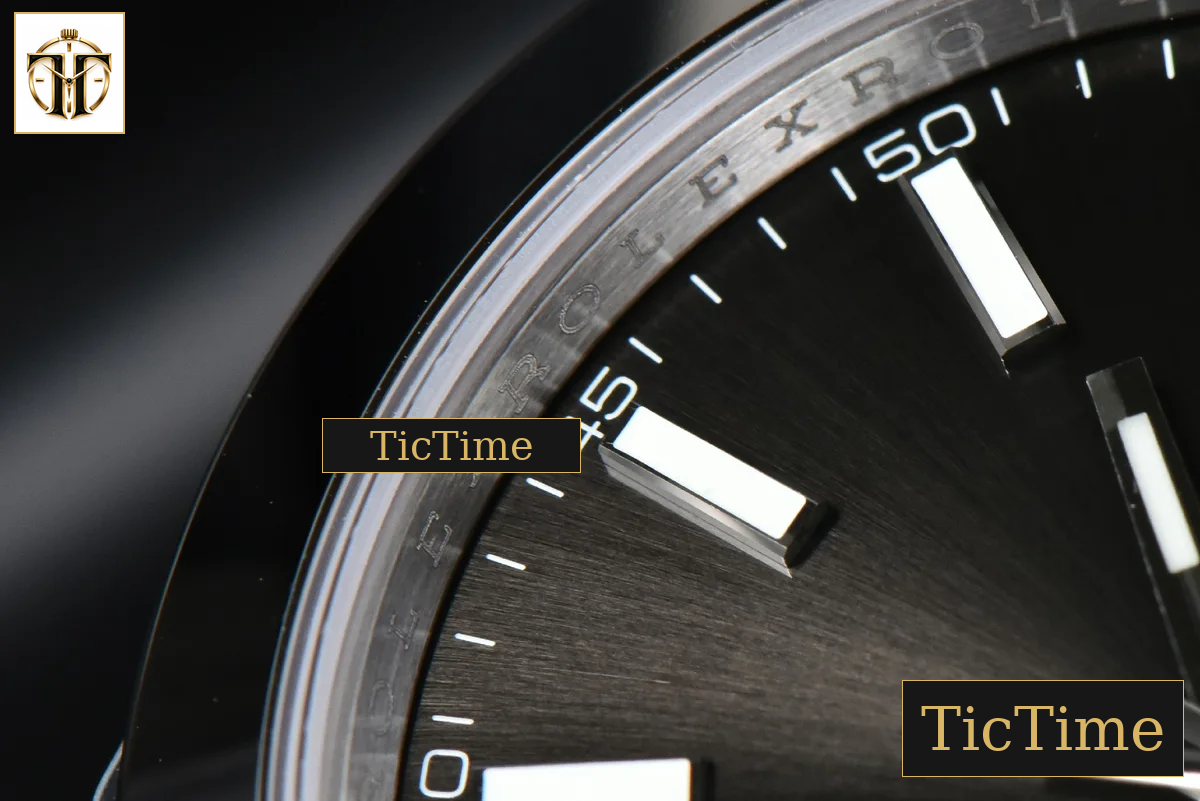 DateJust Smooth Bezel 126300 41mm VSF Black Dial Jubilee Bracelet VS3235 — foto 6