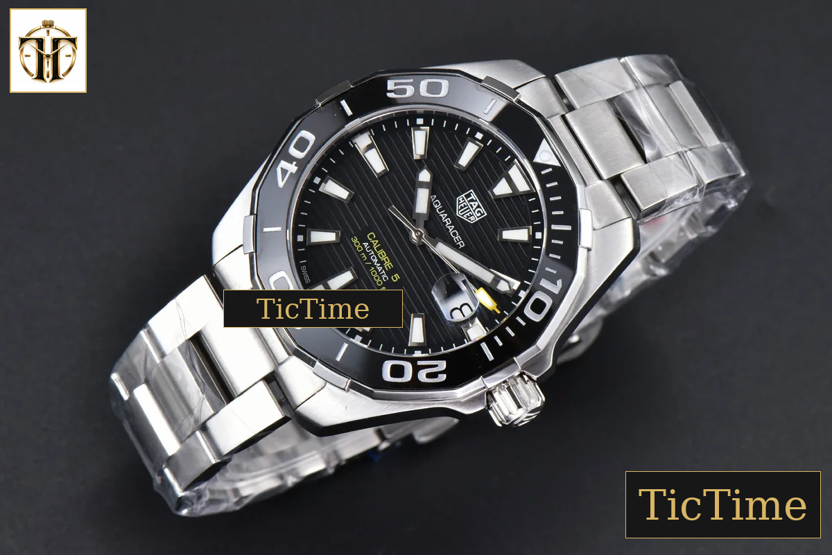 Aquaracer Calibre 5 43mm OF Black Dial Silver Hand SS Bracelet SW200 — foto 4