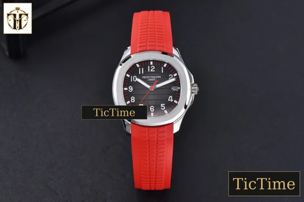 Foto frontal — Aquanaut Singapore 5167 40mm ZF Gray Dial Red Hand Red Rubber Strap A324