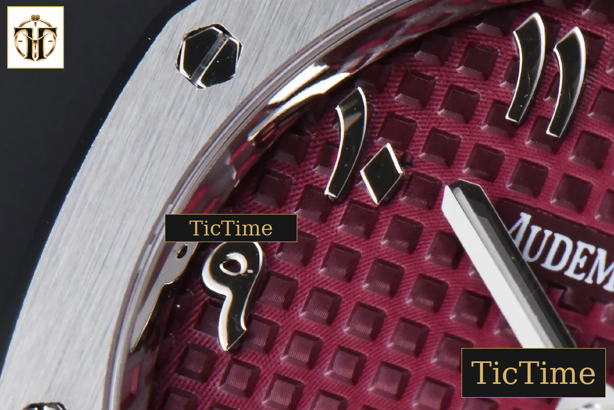 Royal Oak Ladies 67650ST 33mm ZF SS Red Arabic Dial SS Bracelet Quartz — foto 7