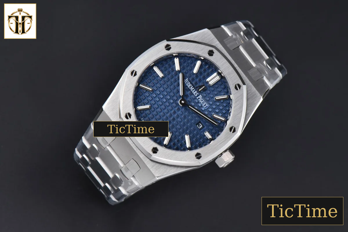 Royal Oak Ladies 67650ST 33mm ZF SS Blue Dial SS Bracelet Quartz — foto 4