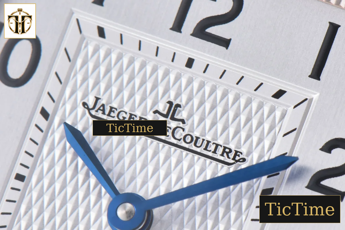 Master Reverso Tribute Small Seconds 30x47mm MGF RG White Square Dial Black Leather Strap A854A — foto 5