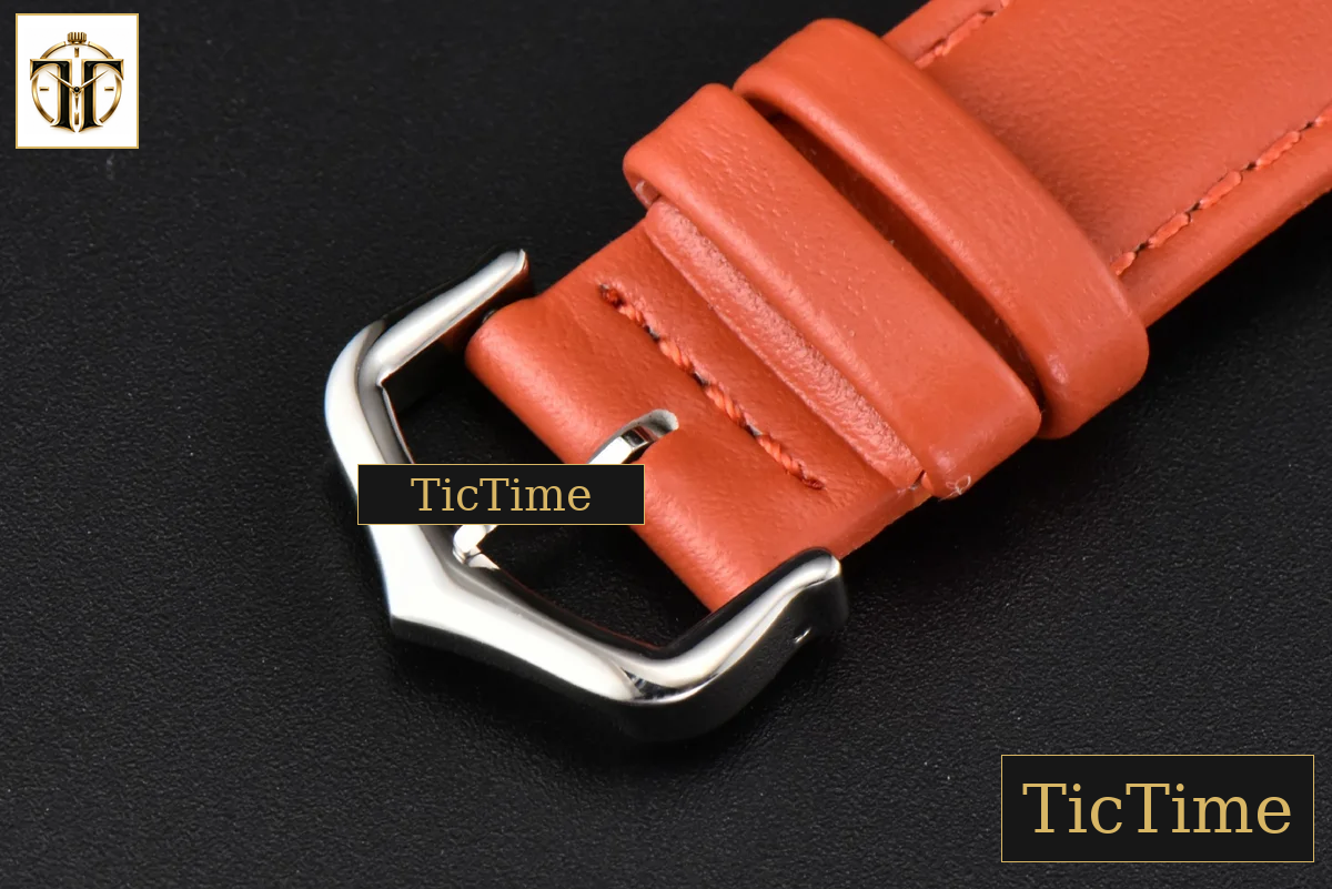 Tank Must Large 33.7×25.5mm K11F White Dial Orange Smooth Calf Strap Quartz — foto 22